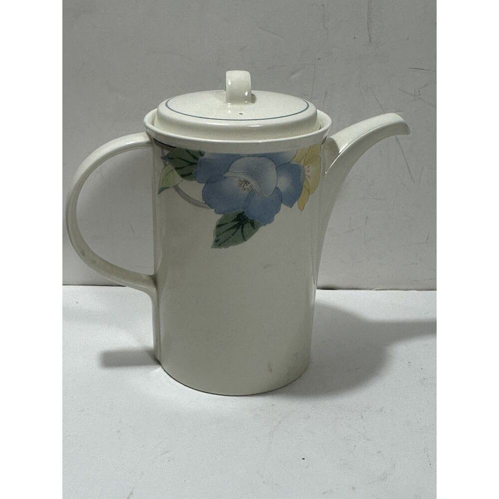 Mikasa Garden Poetry Coffee Pot & Lid 5 Cup Intaglio CAC08 RARE
